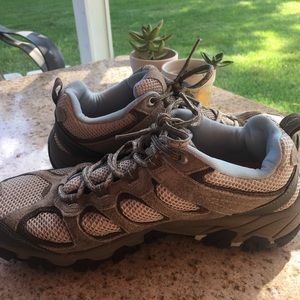 Women’s Merrell Boots